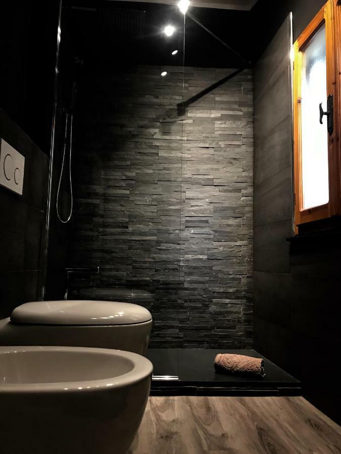 Lovely Apt Really Downtown - Free Private Parking Included! - ジェノヴァ エクステリア 写真